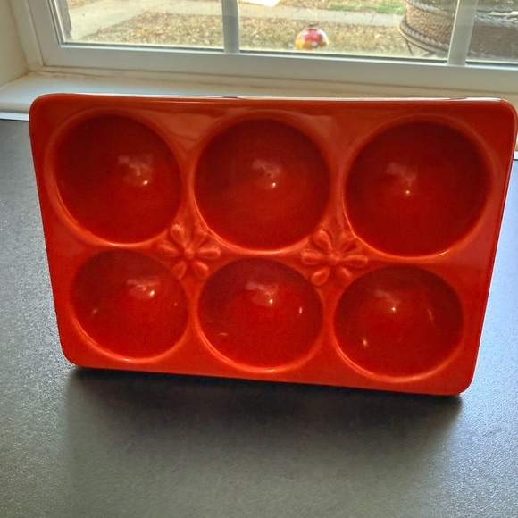 Red Ceramic Egg Tray and Serving Tray. - Picture 4 of 8